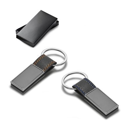 BALE. Fém és PU, kerek kulcstartó