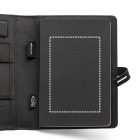 EMERGE A5 FOLDER. A5 mappa újrahasznosított poliészterből (100% rPET) 300D anyagból, vezeték nélküli töltővel