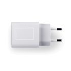 WEGENER. Tápegység USB-A csatlakozóval 18W és USB-C 20W újrahasznosított ABS-ből (100% rABS)