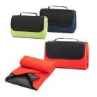 RILEY. Polár takaró napellenzővel (180 g/m²)