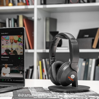 A legmenőbb tech-ajándékok cégeknek idén – innováció, stílus és márkaélmény